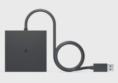 Ten niewielki adapter umożliwia współpracę jednego z najlepszych zestawów słuchawkowych na rynku z komputerem PC (Źródło: Playstation.com)