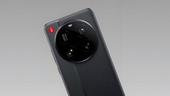 Przeciek sugeruje prawdziwy aparat z zoomem optycznym dla Xiaomi 17 Ultra, podczas gdy Oppo Find X9 Ultra prawdopodobnie pozostanie przy teleobiektywach z dwoma peryskopami (źródło obrazu: Ace100xd)