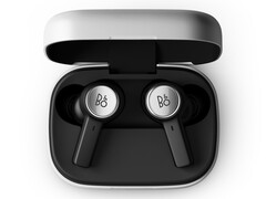 Bang & Olufsen Beoplay Eleven może być całkowicie zanurzony w wodzie. (Źródło zdjęcia: Bang & Olufsen)