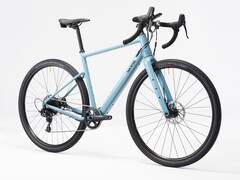Zmodernizowany Van Rysel E-GRVL AF HD (na zdjęciu) to 12-biegowy e-rower (źródło zdjęcia: Decathlon)