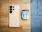 Następca przedstawionego tutaj Samsunga Galaxy S26 Ultra ma otrzymać nowy moduł kamery.