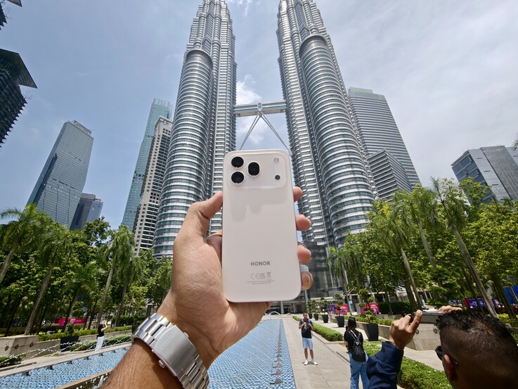 Honor 600 Pro posiada potrójną konfigurację tylnej kamery