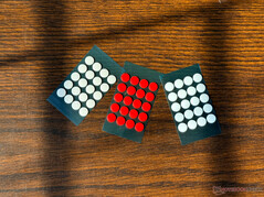 Trzy zestawy dołączonych łyżworolek w kropki