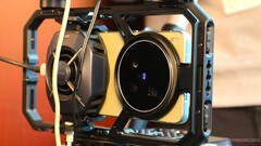 Stabilizacja CIPA 7 z 3-stopniowym OIS: 200 MP teleobiektyw w Vivo X300 Ultra powinien ucieszyć profesjonalistów.