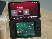 Ayaneo zaprezentowało Pocket DS w czarnej i żółtej wersji kolorystycznej. (Źródło zdjęcia: Ayaneo)