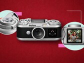 Aparat cyfrowy Fujifilm Instax Pal 2 jest wyposażony w fizyczne elementy sterujące i charakteryzuje się stylistyką retro.
