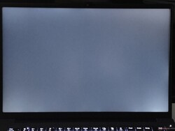 Krwawienie podświetlenia (pokazano tutaj ulepszone)