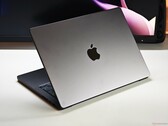 MacBook Pro nowej generacji może zostać opóźniony.