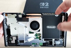 Nowa wersja Nintendo Switch 2 umożliwia łatwą wymianę baterii.
