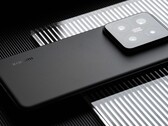 Pierwsze praktyczne filmy z Xiaomi 14 Pro koncentrują się na nowym aparacie Leica i porównują go z Xiaomi 13 Pro, Xiaomi 13 Ultra i iPhone'em 15 Pro Max. (Zdjęcie: Yu Chen Vision)