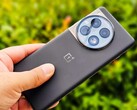 OnePlus 12 w kolorze czarnym