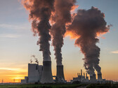 Gdy znajdzie się w powietrzu, ponowne wychwycenie CO2 staje się trudne. (Zdjęcie: pixabay/catazul)