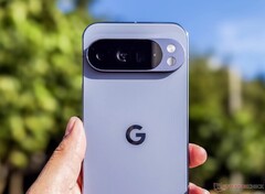 Latarka LED może najwyraźniej przegrzewać się w Google Pixel 10 Pro.