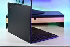 Lenovo ThinkPad X1 Carbon Gen 13 (źródło obrazu: Benjamin Herzig)