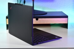 Lenovo ThinkPad X1 Carbon Gen 13 (źródło obrazu: Benjamin Herzig)