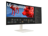 UltraWide 38WR85QC-W może być monitorem biznesowym, ale ma również kwalifikacje do gier. (Źródło zdjęcia: LG)