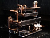 Miedziane rury i manometry nadają komputerowi od Billet Labs steampunkowy wygląd.