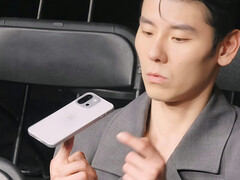 Kolejny przeciek pokazuje rzekomo przeprojektowany tył OnePlus 13T (źródło obrazu: 纵有西风起 na Weibo)