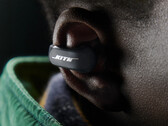 Słuchawki Ultra Open Earbuds mają "wspólne logo" Bose i Kith. (Źródło zdjęcia: Kith)
