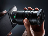 Xiaomi 12S Ultra Concept posiada odsłoniętą 1-calową matrycę i pełnoklatkowy obiektyw Leica M. (Źródło obrazu: Xiaomi)