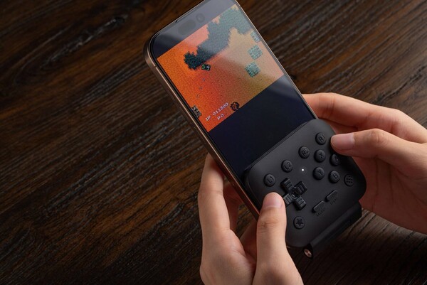 Model 8BitDo FlipPad EDC Black Edition będzie dostępny wyłącznie na stronie internetowej firmy 8BitDo.
