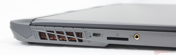 Po lewej: USB-C Thunderbolt 4 z DisplayPort, czytnik kart SD, zestaw słuchawkowy 3,5 mm