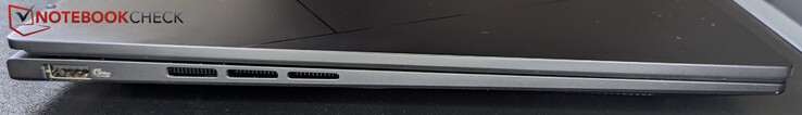 Po lewej: USB-A (5 Gb/s)
