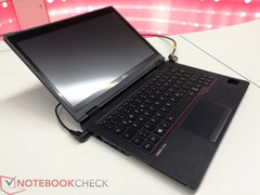 Fujitsu LifeBook U727