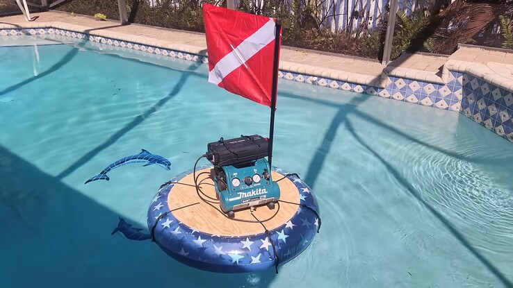 Sprężarka i akumulatory zamontowane na 