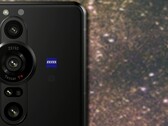 Poważnych zmian konstrukcyjnych można się najwyraźniej spodziewać w przypadku smartfonów Sony Xperia 1 V i 5 V z 2023 roku. (Źródło obrazu: Sony - przyp. red.)