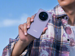 Najwyższa konfiguracja telefonu kosztuje zaledwie 1 019 USD. Na zdjęciu: zdjęcie promocyjne X300. (Źródło zdjęcia: Vivo)