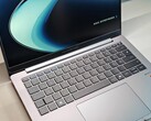 Asus ExpertBook PM3 (źródło obrazu: Notebookcheck)