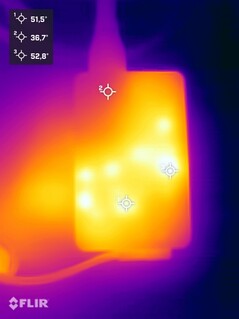 Zasilacz podczas testu warunków skrajnych