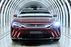 BYD Da Han zjechał z linii produkcyjnej w Chinach, stając się 10-milionowym pojazdem wyprodukowanym w serii Dynasty.
