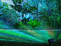 Świąteczne projektory Govee wyglądają podobnie do zewnętrznych projektorów laserowych (na zdjęciu). (Źródło zdjęcia: Govee)