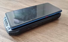 Porównanie rozmiarów z Xiaomi 9T Pro z 6,39-calowym wyświetlaczem wyraźnie pokazuje screen-to-body ratio