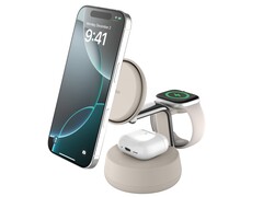 Nowa stacja dokująca Belkin Qi2 25W 3-w-1 powinna naładować iPhone&#039;a 16 od 0 do 50% w 25 minut przy użyciu systemu iOS 26 lub nowszego. (Źródło zdjęcia: Belkin)