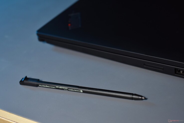Lenovo ThinkPad X13 Yoga G4: pióro digitizer