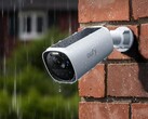 Kamera eufyCam E40 (na zdjęciu) firmy Anker z panelem słonecznym została wprowadzona na rynek europejski. (Źródło zdjęcia: eufy)