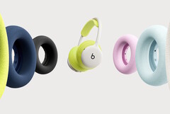 Słuchawki Beats 360 można wyposażyć w różnorodne, kolorowe poduszki nauszne z materiału UltraPlush lub oddychające poduszki z dzianiny Performance Knit.