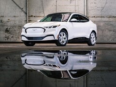 Ford Mustang Mach-E był wcześniej sprzedawany z ogromną stratą dla Forda - praktyka, której producent samochodów chce uniknąć w przyszłości. (Źródło zdjęcia: Ford)