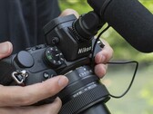 Z5 firmy Nikon to poręczna opcja zarówno dla wideofilmowców, jak i fotografów. (Źródło zdjęć: Nikon)