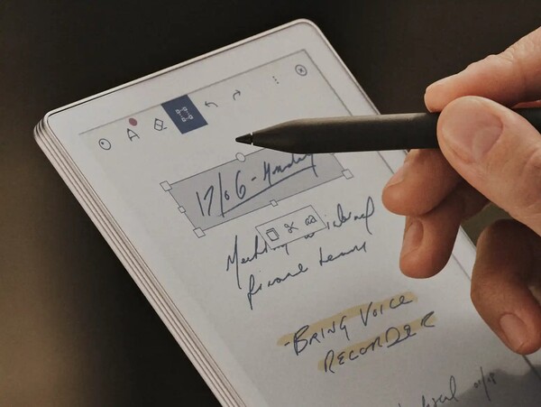 kolejne urządzenie reMarkable może być przeznaczone dla większej liczby odbiorców niż Paper Pro Move (na zdjęciu).