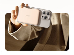 Anker Air 2 został wprowadzony na rynek w Chinach w cenie 299 CNY, czyli około 32 USD. Na zdjęciu: power bank. (Źródło zdjęcia: Anker - edytowane)