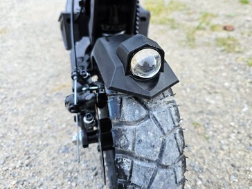 Ausom L2 Max Light (źródło obrazu: notebookcheck)