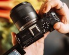 Mówi się, że Canon EOS R6 V wygląda podobnie do przedstawionego na zdjęciu EOS R50 V.