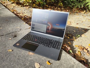 Na zewnątrz (słonecznie)