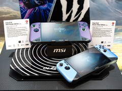 Nowe wersje Glacier Blue i Void Purple istniejącego Claw 8 AI+ firmy MSI na targach CES 2026 w Las Vegas. (Źródło zdjęcia: MSI)