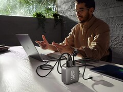 Firma EcoFlow wypuściła na rynek europejski nową ładowarkę Rapid Pro Charger (na zdjęciu). (Źródło zdjęcia: EcoFlow)