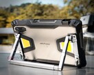 Ulefone Armor Pad 5 Ultra jest cięższy niż wiele laptopów. (Źródło obrazu: GSMArena)